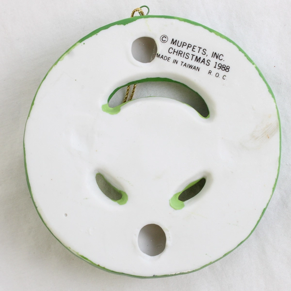 VTG 1988 Muppets Oscar The Grouch Christmas Wreath Ceramic Ornament 3.5"