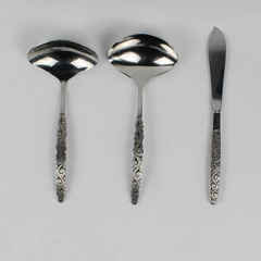 Lot Of 3 International Silver Florentine Scroll Flatware 2 Ladles & Butter Knife