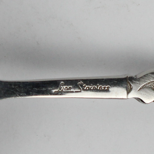 Lot Of 3 International Silver Florentine Scroll Flatware 2 Ladles & Butter Knife