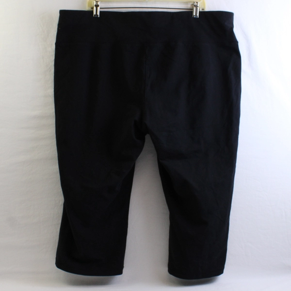 Lane Bryant Solid Black Athletic Capri Leggings Women's Size 22/24