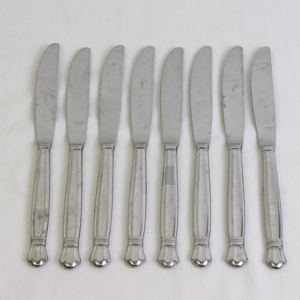 Set of 8 Retroneu Royale Pattern 18/8 Stainless Modern Solid Knives 9 Inches