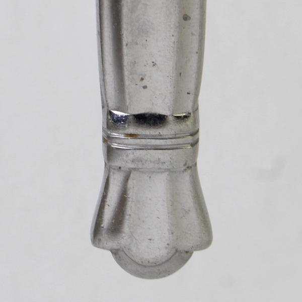 Set of 8 Retroneu Royale Pattern 18/8 Stainless Modern Solid Knives 9 Inches