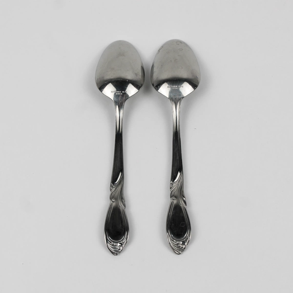 Lot of 2 Retroneu Stephanie Pattern 18/8 Stainless Oval Soup Spoons 7.25 Inches