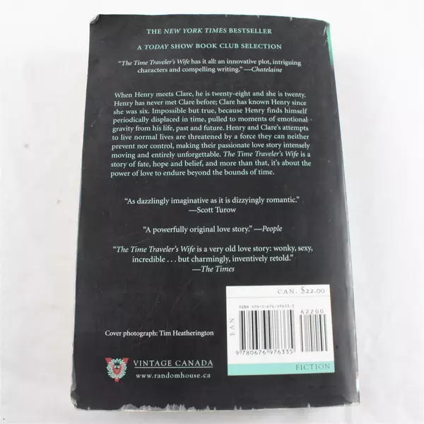 The Time Traveler's Wife by Audrey Niffenegger Paperback Novel 