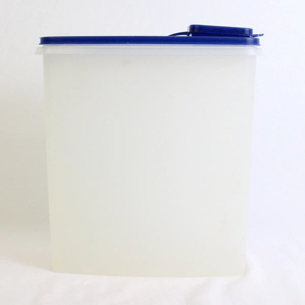 Vintage Tupperware Plastic Cereal Keeper 1588-7