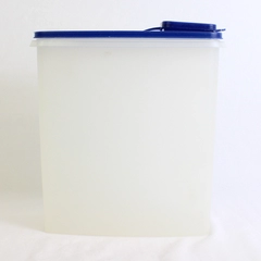 Vintage Tupperware Plastic Cereal Keeper 1588-7