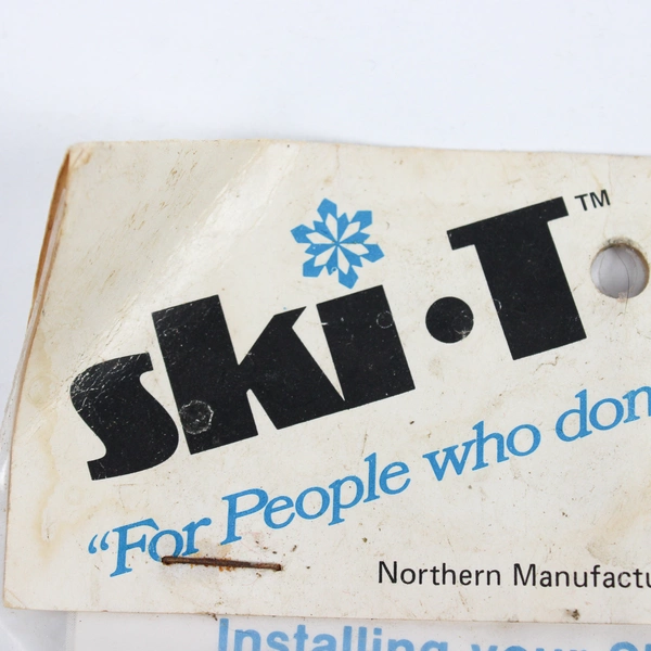 NOS Vintage Northern Manufacturers Ski-T Wall-Mounted Ski Hanger