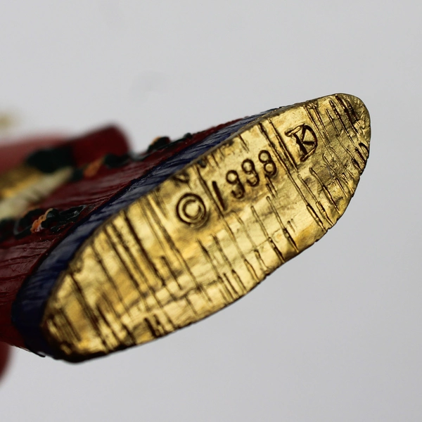 Vintage 1998 Resin Santa Claus Christmas Ornament 4 1/4"