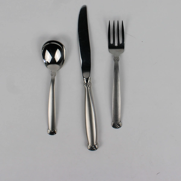 Lot Of 6 Oneida Silver Rattan (Stainless) Flatware 3 Forks 2 Knives 1 Spoon