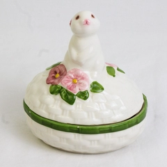 Avon Bunny Rabbit Trinket Box Vintage 1982 Hand Paint Ceramic Ring Jewelry Dish
