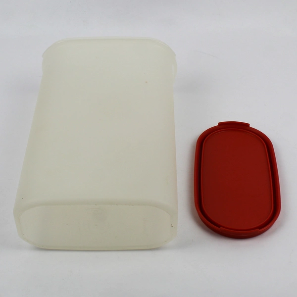 Tupperware 12 1/4 Cups Food Storage Container 1615-4 with Red Lid 1616-13