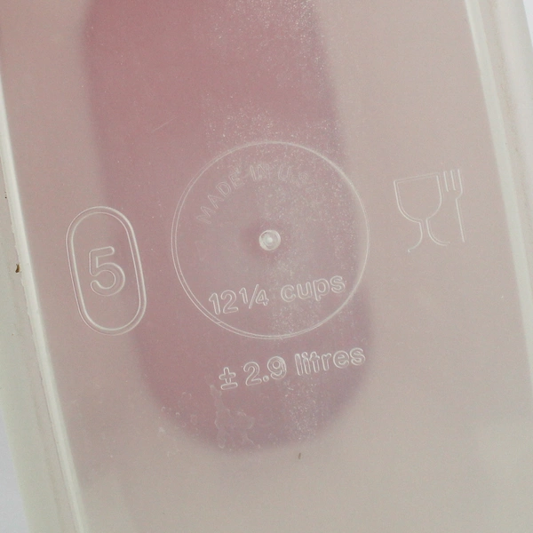 Tupperware 12 1/4 Cups Food Storage Container 1615-4 with Red Lid 1616-13