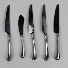 Lot Of 5 Towle Silver Holbrooke (Stainless, Satin) Flatware Dinner/Butter Knives