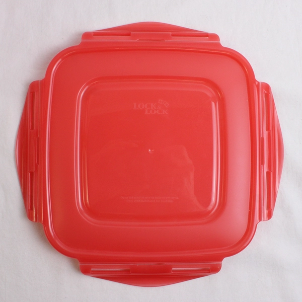 Set of 4 Lock & Lock 720 ml to 5.7 L Plastic Food Storage Tubs Red Lids