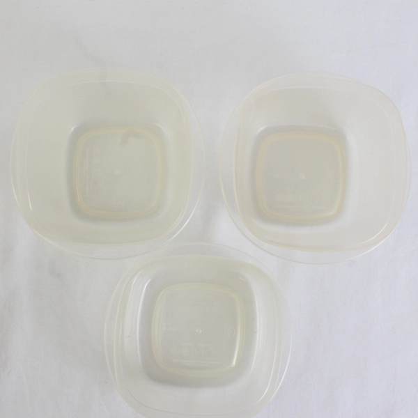 Lot of 3 Rubbermaid 1.25 Cups and 2 Cups Containers 7J56-10 and 7J57-2