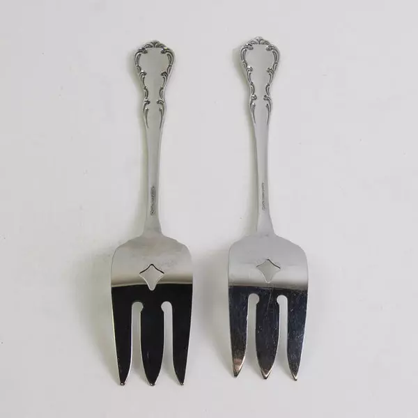 Lot Of 2 Oneida Silver St. Louis (Stainless) Flatware Serving Forks 8.5" Long