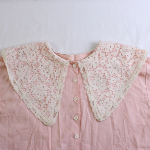 Vintage Handmade Light Pink Button-Up Shirt Lace Collar Women's Size Medium