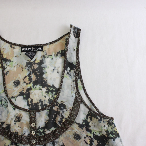 Living Doll Multicolor Floral Sleeveless Top Women's Size Medium