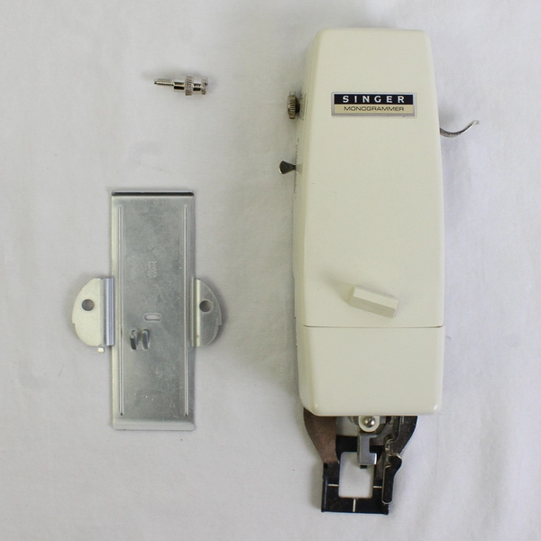 Vintage 1969 Singer Monogrammer Model 172156 Missing Accessories
