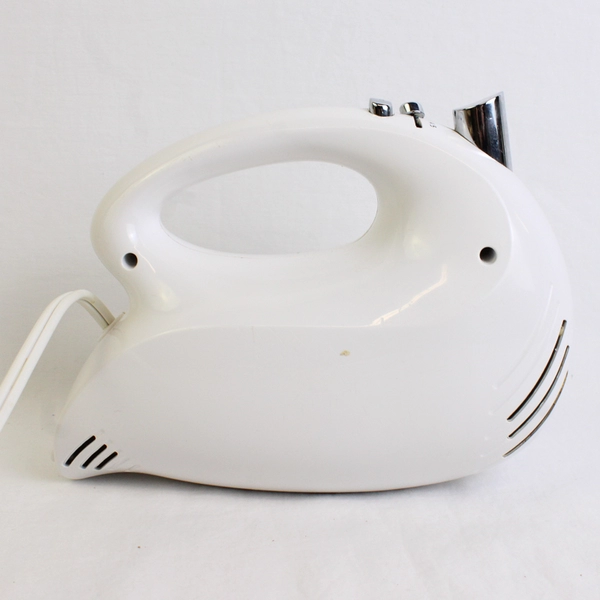 Oster 2500 120Vac 60 Hz 240W 5-Speed Hand Mixer