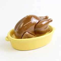 Vintage Turkey and Roasting Pan Ceramic Salt and Pepper Shaker Set