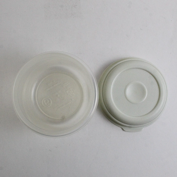 Rubbermaid #6 Servin' Saver 10 oz Round Food Storage Container 0018-15