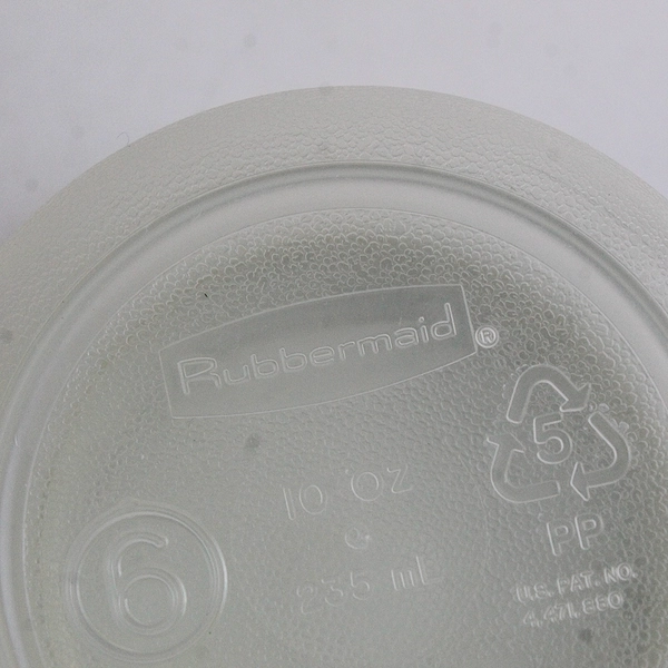 Rubbermaid #6 Servin' Saver 10 oz Round Food Storage Container 0018-15