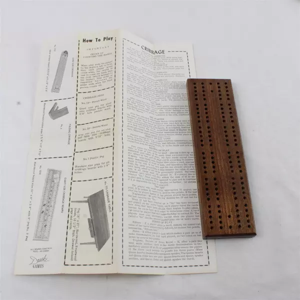 Drueke Natural Hardwood Cribbage Board w/Pegs & Original Box No. 11 7.75"