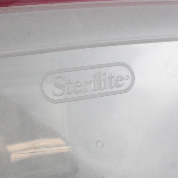 Sterilite 16 Cup Plastic Food Storage Container