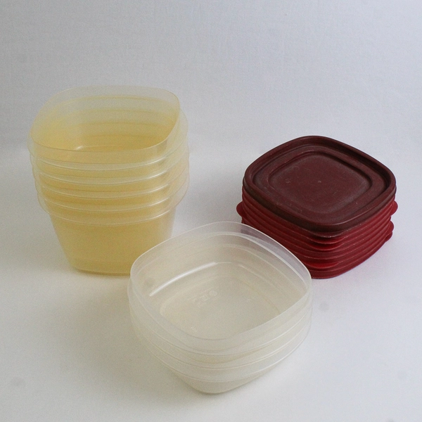 Lot of 8 Rubbermaid Food Containers 7J61 7J62 7J63 FLAWED