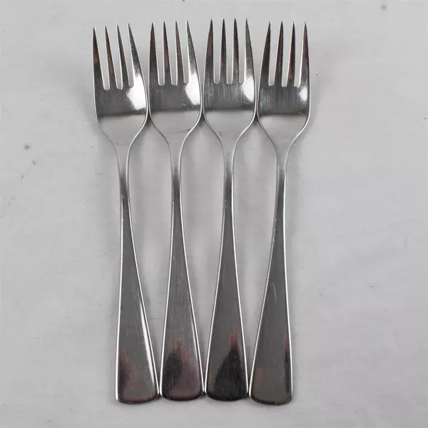 Set of 4 Oneida Community Phoenix Stainless Salad Forks 6 5/8" Glossy 