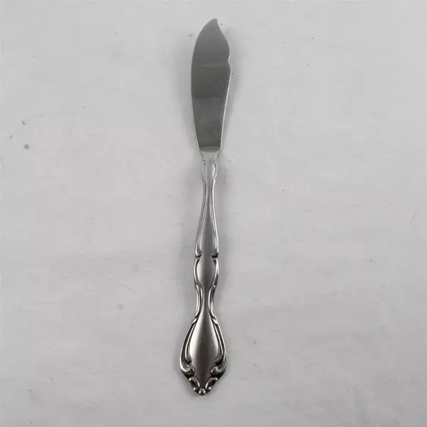 Set of 4 Oneida Cantata Silver Tone Flat Handle Butter Knives 6.25"