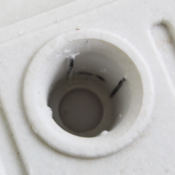 Vintage Dritz Hem Marker Porcelain Base Model 680N9 Ceramic 3.75" x 4.5"