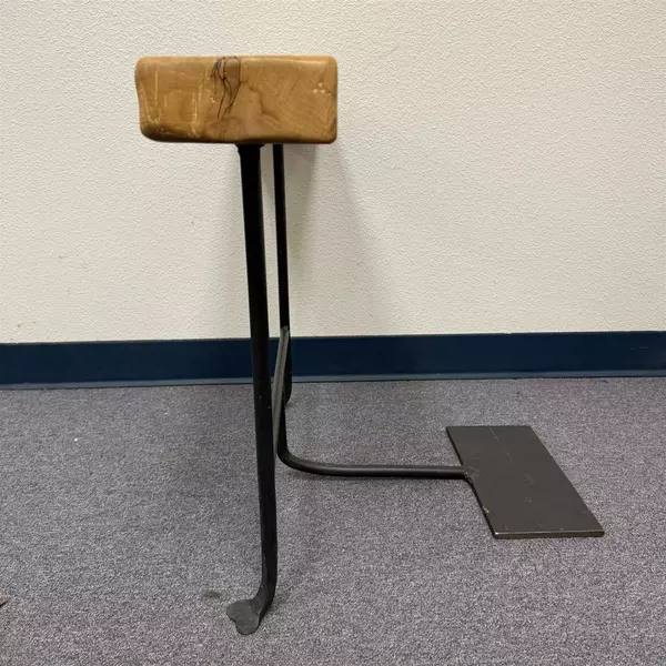 Soigne Wood Ladybug Side Table with Leg 