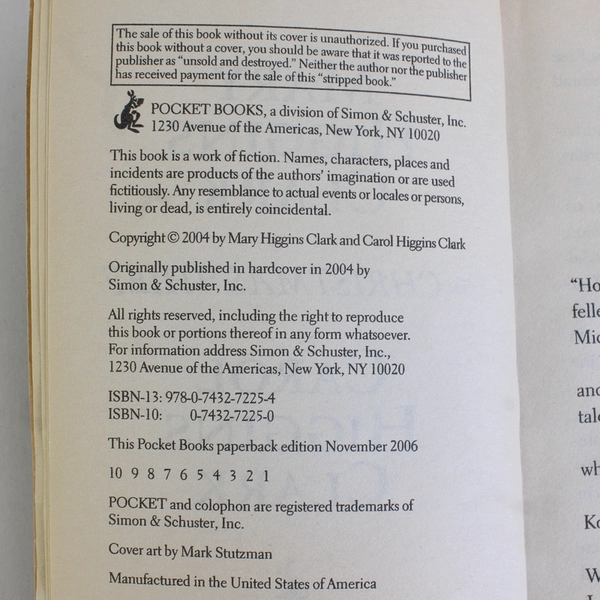 Lot of 2 Mary & Carol Higgins Clark Christmas Novels 2000 & 2004 Paperback