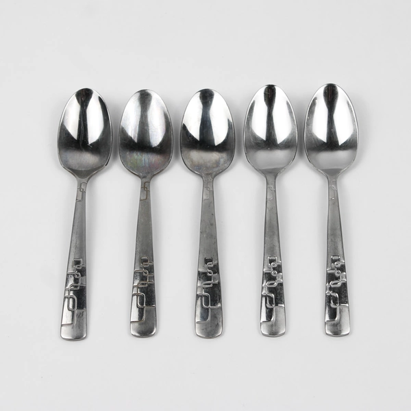 Lot of 5 Oneida Quadratic Pattern Teaspoons Glossy Frosted 6.25 Inches