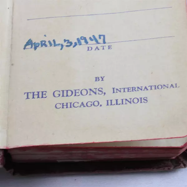 New Testament Psalms Proverbs Pocket Size Red Cover Bible Book