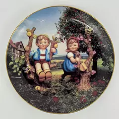 1991 Danbury Mint M J Hummel APPLE TREE BOY GIRL Collector Plate 