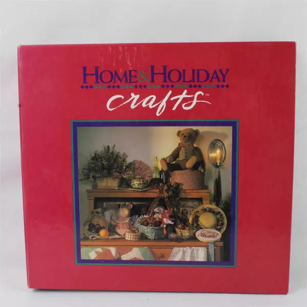Home & Holiday Crafts Book DIY Projects Guide for Seasonal Crafting Ideas