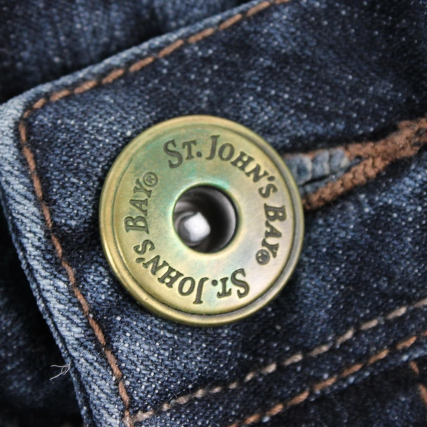 St John’s Bay Juniors 6 Dark Wash Denim Jean Capris