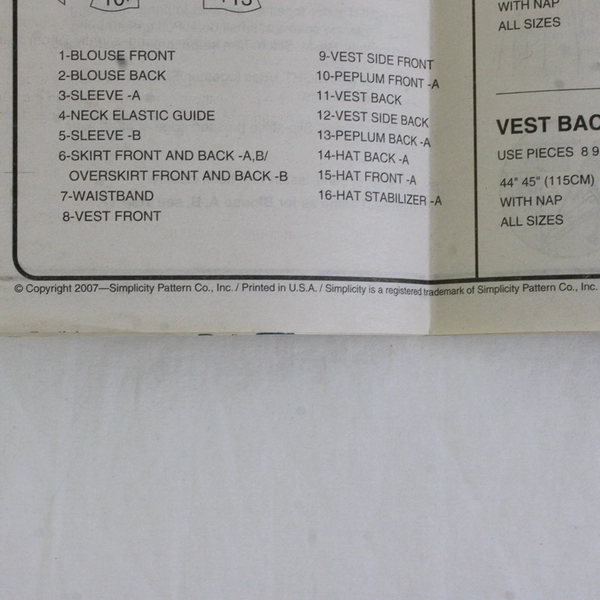 Simplicity Andrea Schewe 3809 Renaissance Costume Collection Womens D (4, 6, 8)