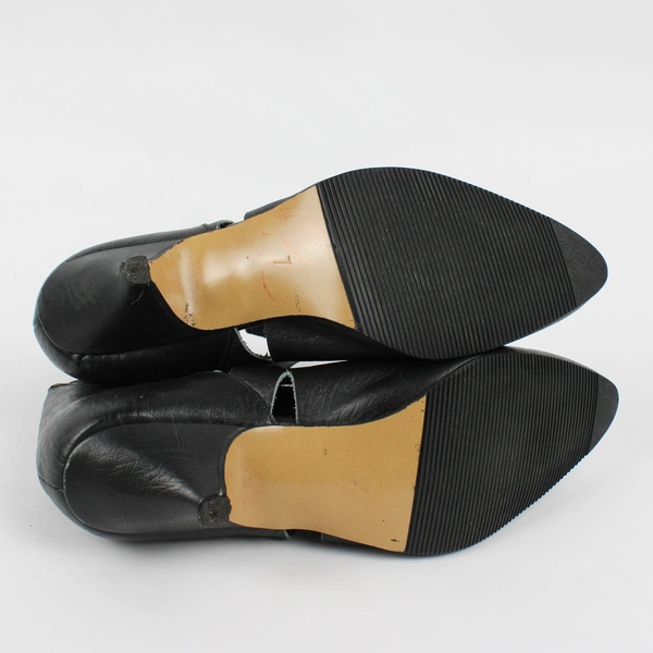 Vintage Imperial Women's 7 Black Leather Heeled Shoes Made in Yugoslavia