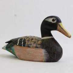 Small Painted Wood Duck Figurine 4.0"x1.8"