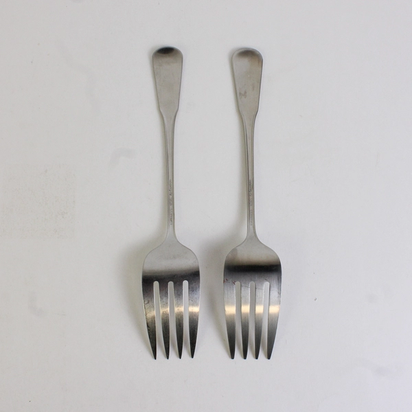 Lot Of 2 Oneida Silver Yankee Clipper (Stainless) Flatware Serving Forks 8.5"