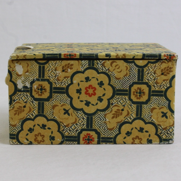 Asian Style Square Cotton-Lined, 2-Compartment Paper Box 4.2" x 4.2"
