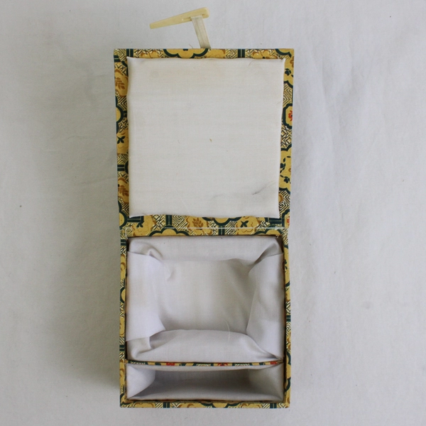 Asian Style Square Cotton-Lined, 2-Compartment Paper Box 4.2" x 4.2"
