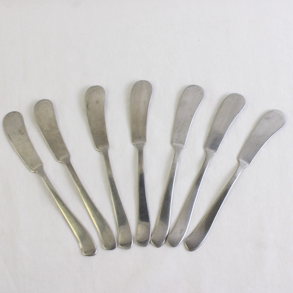 Lot Of 7 Wallace Silver Saybrook (Stainless) Flatware Butter Spreaders 6.25"