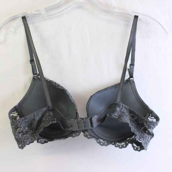 Smart & Sexy Gray Lacy Padded Underwired Bra Women's 38A