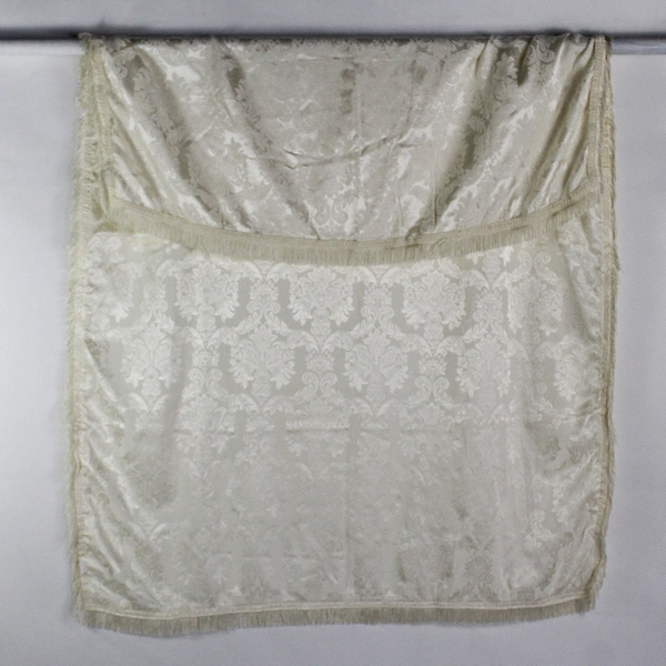 Unbranded Cream/White Rectangular Tablecloth With 1.5" Long Fringe 65" x 48"