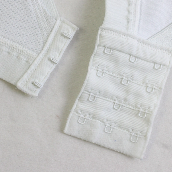 Playtex 18 Hour Solid White T-Shirt Bra Women's Size 38B